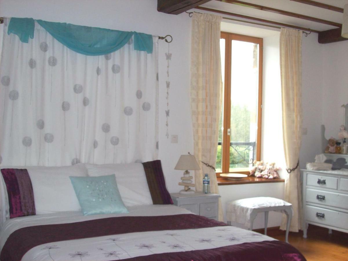 Le Rocher B&B Yvrandes Экстерьер фото