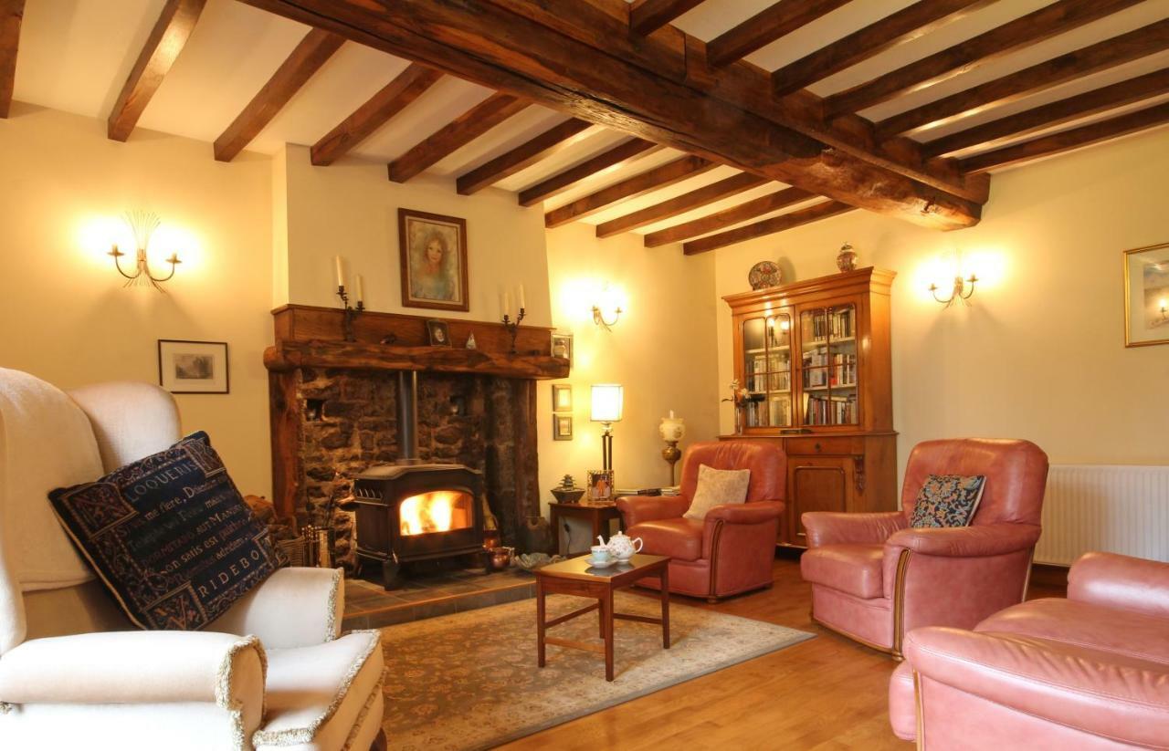 Le Rocher B&B Yvrandes Экстерьер фото